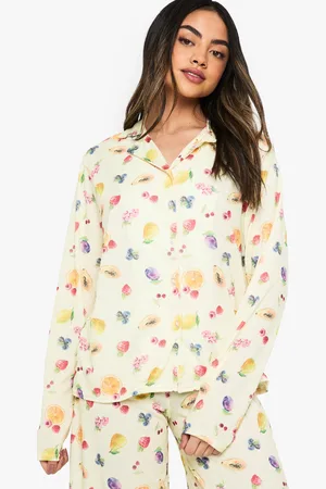 Boohoo Pijama De Pantalón Largo Y Camisa De Manga Larga Con Estampado De Frutas