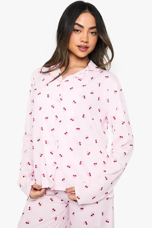 Boohoo Pijama De Pantalón Largo Y Camisa Con Estampado De Cerezas