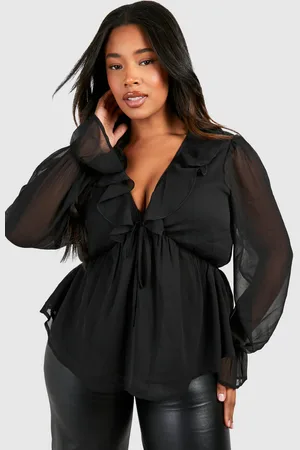Boohoo Top Plus Holgado Con Atadura Frontal Y Volante