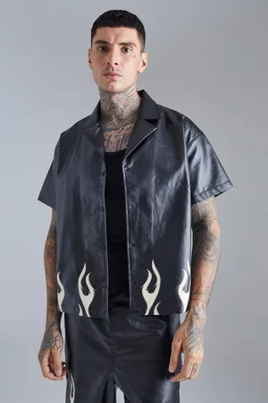 Boohoo Camisa Recta De Manga Corta Con Llamas En El Filo