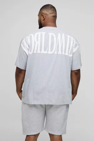 Boohoo Conjunto Plus Oversize De Pantalón Corto Y Camiseta Oversize Con Estampado Worldwide