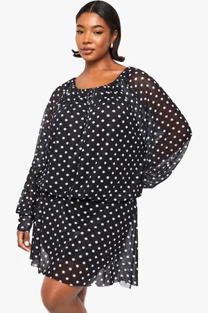 Boohoo Vestido Plus Mini De Malla Con Caída En El Bajo Y Estampado De Lunares