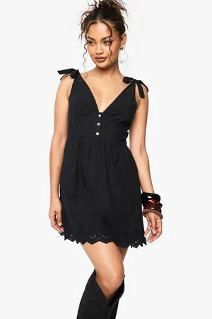 Boohoo Vestido Mini De Bordado Inglés Con Tirantes Y Atadura