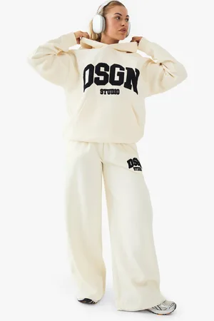 Boohoo Pantalón Deportivo De Pernera Recta Con Aplique De Felpa Dsgn Studio