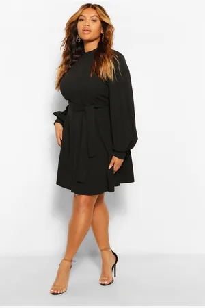 Boohoo Vestido Plus Skater De Cuello Alto Con Mangas Blusón