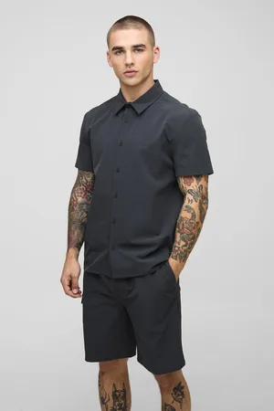 Boohoo Conjunto Regular De Pantalón Corto Cómodo Y Camisa Técnica Elástica