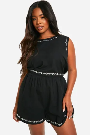 Boohoo Mono Plus Corto De Lino Con Bordado