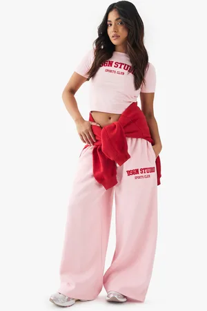 Boohoo Pantalón Deportivo Petite De Pernera Recta Con Estampado Dsgn