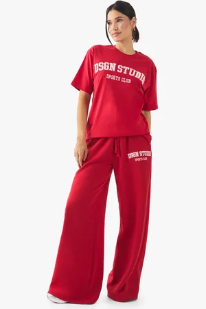 Boohoo Pantalón Deportivo Tall De Pernera Recta Con Estampado Dsgn