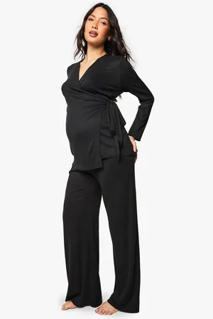 Boohoo Conjunto Premamá Para Estar En Casa De Pantalón Y Top Cruzado De Canalé Cardado Con Atadura