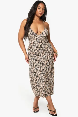 Boohoo Vestido Plus Midaxi De Tirantes Con Estampado Cachemira
