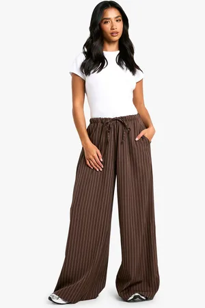 Boohoo Pantalón Petite De Pernera Ancha Con Cordón Elástico Y Rayas