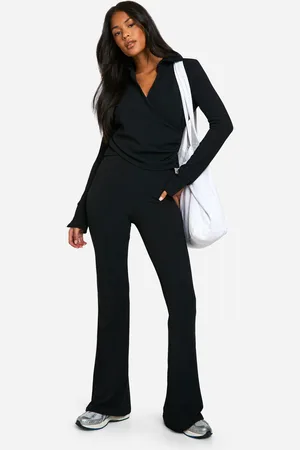 Boohoo Conjunto Coordinado Tall De Pantalón De Campana Y Top Cruzado Fruncido