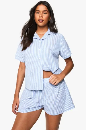 Boohoo Pijama De Pantalón Corto Y Camisa De Sirsaca Con Rayas Y Estampado De Corazones