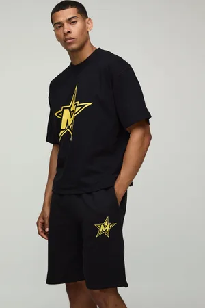 Boohoo Conjunto Oversize Recto De Pantalón Corto Y Camiseta Con Estampado M De Estrella