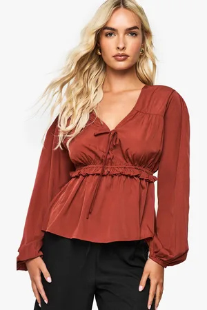 Boohoo Blusa De Tela Con Volante Y Atadura Frontal