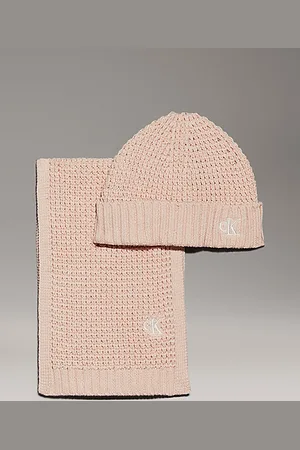 Calvin Klein Set de regalo de bufanda y gorro de recién nacido