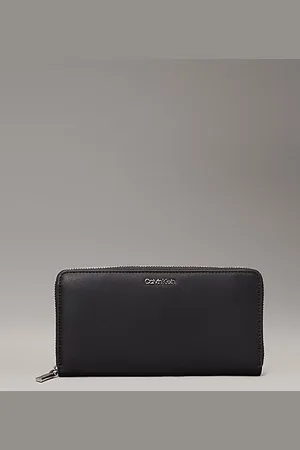 Calvin Klein Cartera grande con cremallera en el contorno con RFID