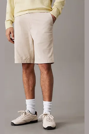 Calvin Klein Shorts chinos rectos de sarga