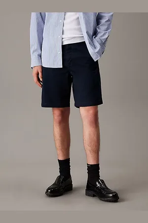 Calvin Klein Shorts chinos de sarga suave