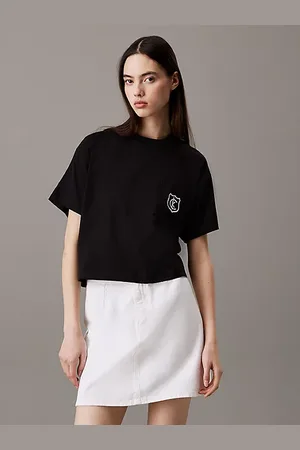 Calvin Klein Camiseta Cropped con escudo con logo