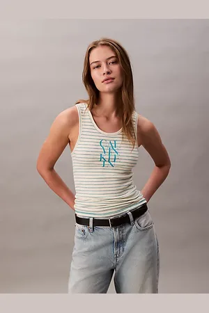 Calvin Klein Camiseta de tirantes a rayas de canalé con logo gráfico