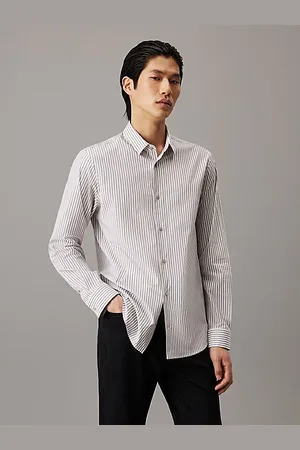 Calvin Klein Camisa elástica a rayas de popelina