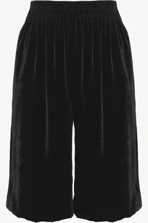 Chloé Pantalones cortos fluidos estilo bermuda de terciopelo