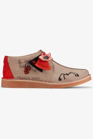 Clarks Clarks Stranger Things Desert Trek Youth