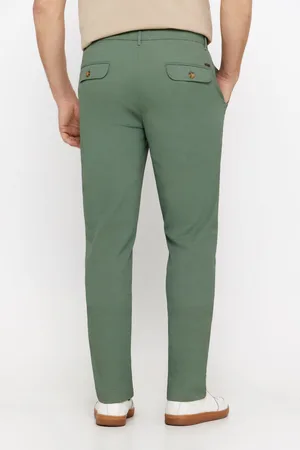 Talla 38 best sale en pantalon hombre