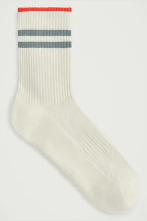 COS Calcetines Deportivos De Rayas
