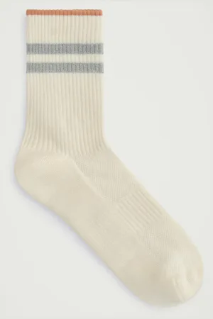 COS Calcetines Deportivos De Rayas