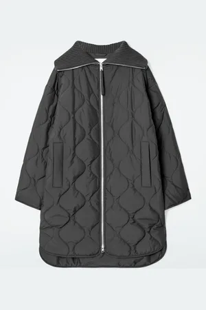 COS Abrigo Acolchado Con Cuello De Canalé
