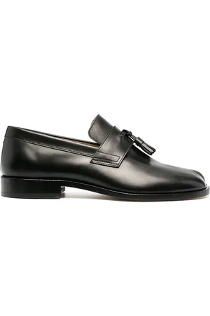 Maison Margiela Mocasines Tabi con detalle de borlas