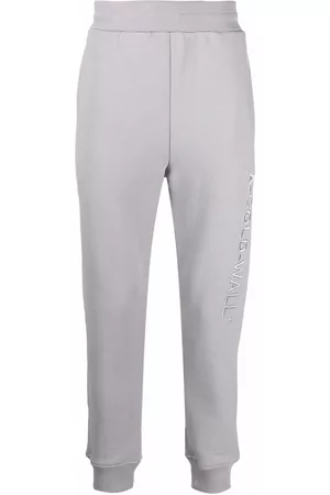 A-cold-wall* Pantalones de chándal con logo en relieve