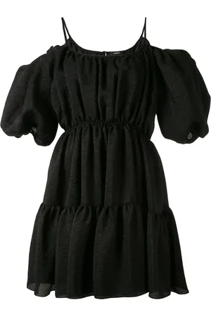 GOEN.J Vestido corto a capas con mangas farol