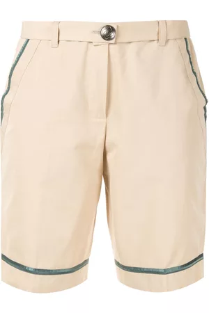 CHANEL Pantalones cortos con botón y logo CC 2008