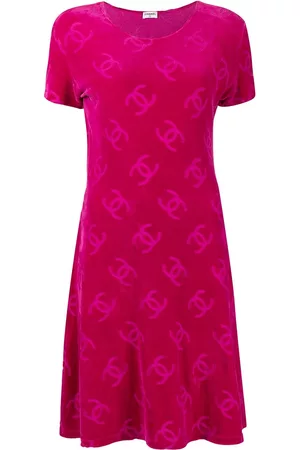 CHANEL Vestido tipo camiseta con estampado CC 1996