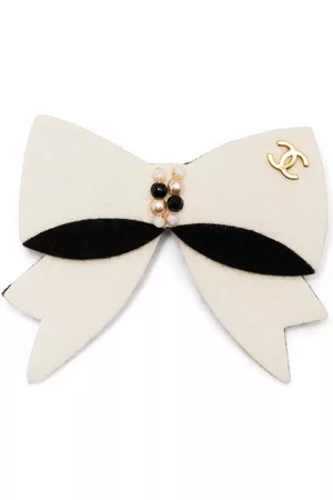 CHANEL Broche con lazo 2002