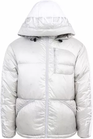 Supreme Plumífero con diseño liviano