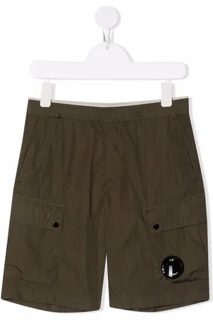 C.P. Company Pantalones cortos estilo cargo con placa del logo