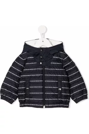 Moncler Plumífero con capucha y logo