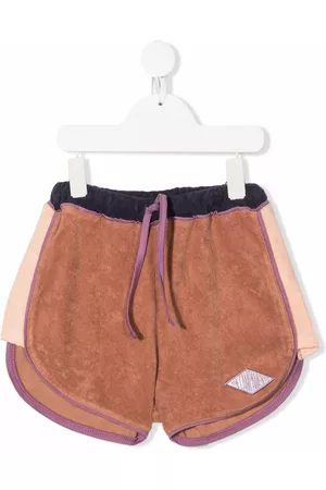 The Campamento Bermudas con parche del logo