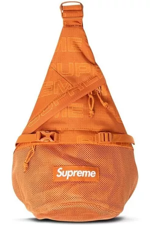 Supreme Bolso Sling con logo estampado