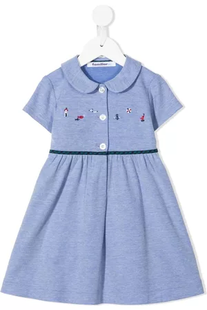 Familiar Vestido acampanado con diseño bordado