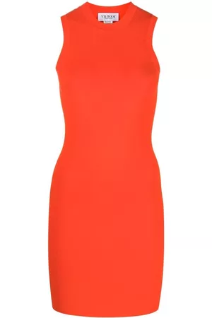 Victoria Beckham Vestido de canalé corto