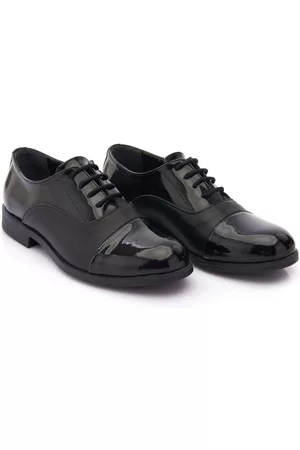 M. Moustache Zapatos oxford con paneles de charol
