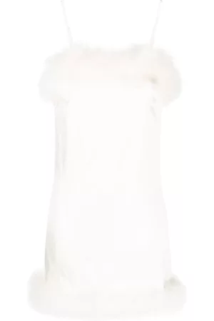 Gilda & Pearl Vestido corto Celeste con ribete de plumas