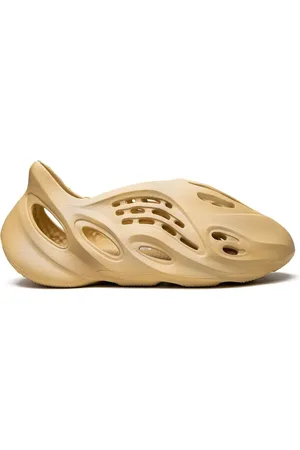 adidas Zapatillas YEEZY Foam Runner Desert Sand