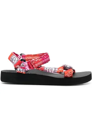 Arizona Love Sandalias con estampado de bandana